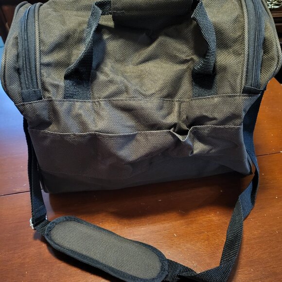 Chaps Carry On Travel Gym Duffel Satchel Bag - Picture 4 of 9